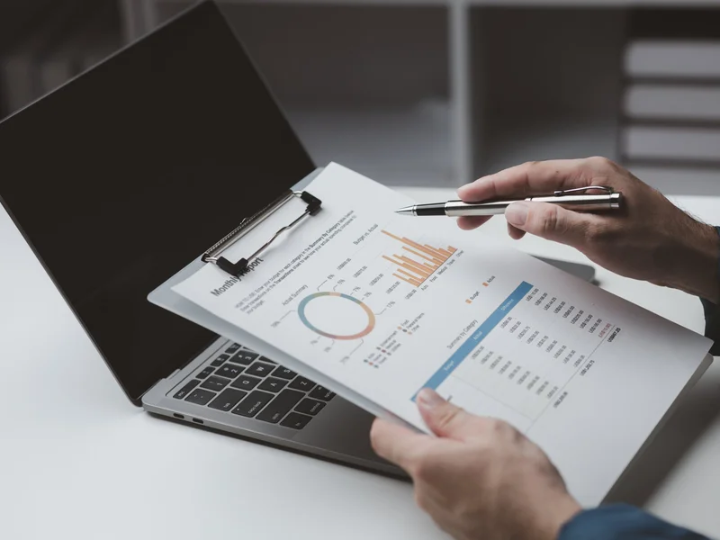 Easy-to-Understand Reports and Updates
