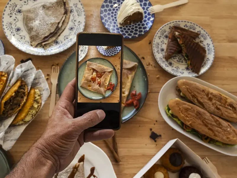 Food & Beverage mobile app preview