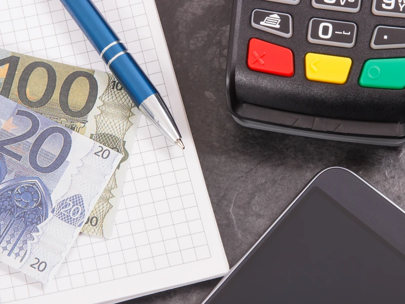 Support for French Payment Methods and Invoicing