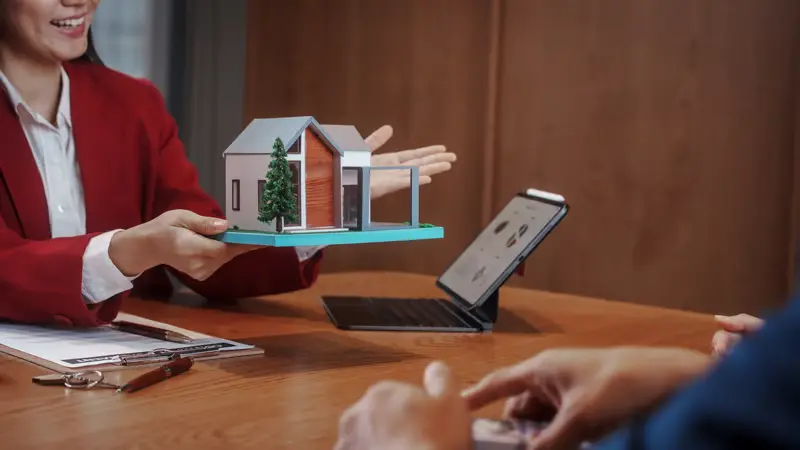 Real Estate App mobile app preview
