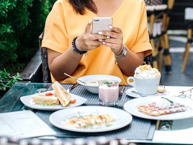 Food & Beverage mobile app preview