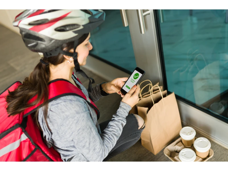 Logistics mobile app preview