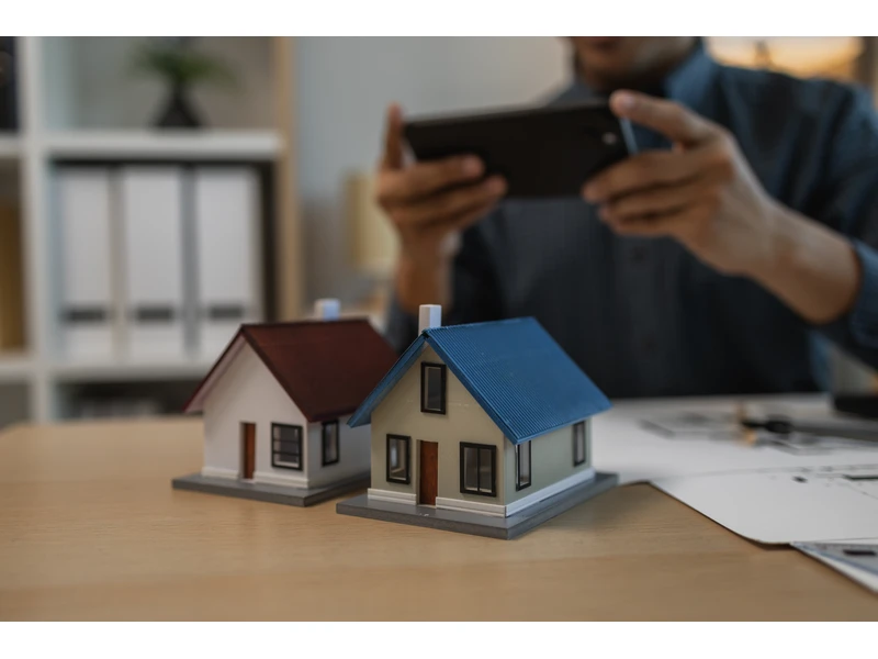 Real estate mobile app preview
