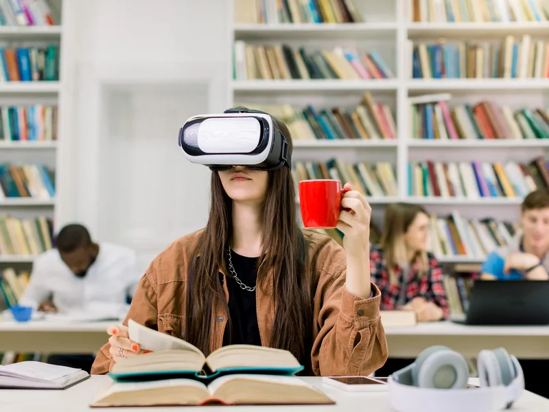 Education and E-learning AR/VR app