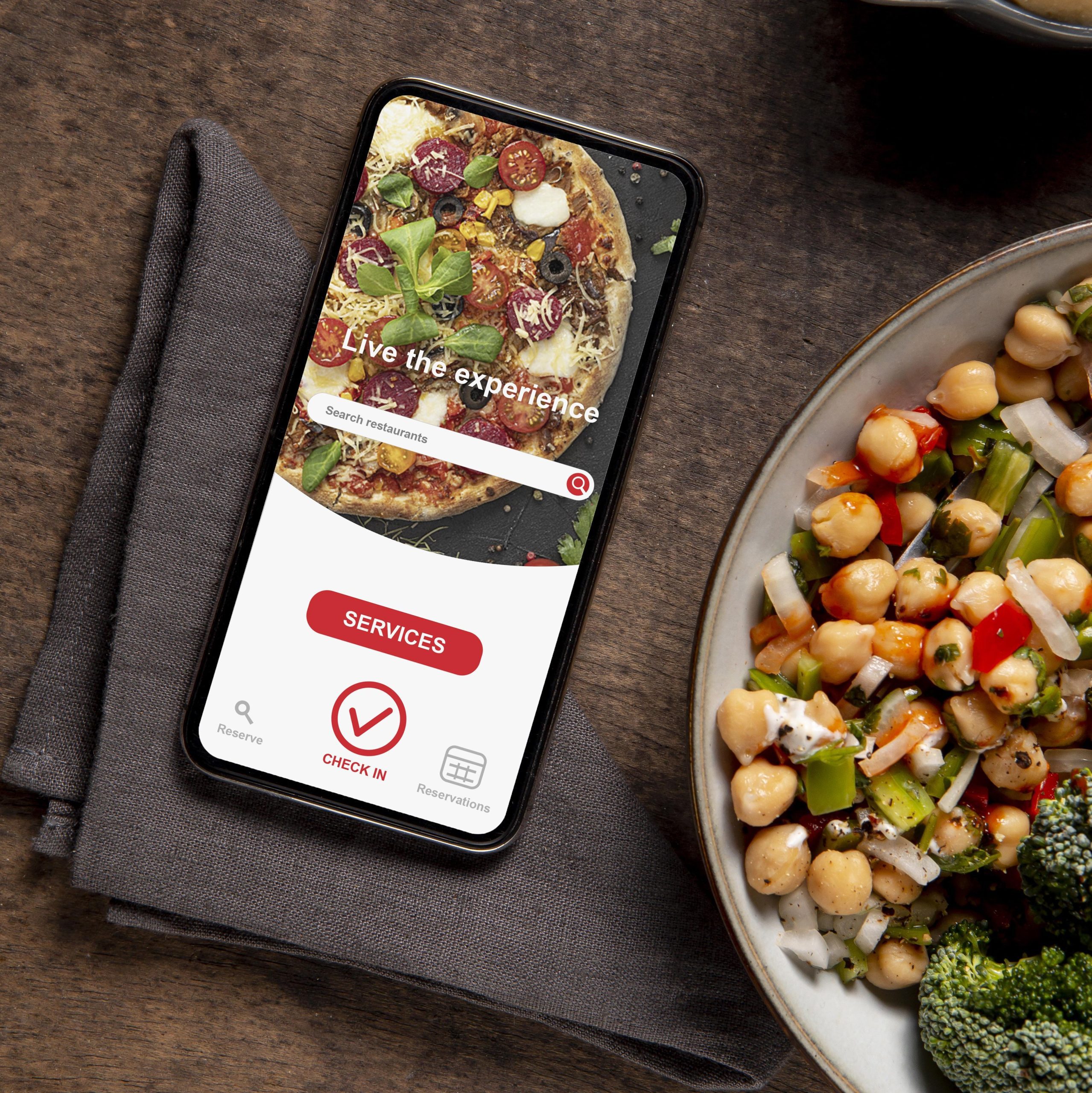 high-protein-meal-with-smartphone-arrangemevnt